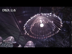 Presentasi Dekorasi Pencahayaan Taman Hiburan dengan Kecerahan Tinggi