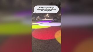 Siapa yang bisa menolak cahaya di malam bersalju ini?