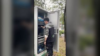Apa yang harus dilakukan jika pencahayaan panggung rusak?