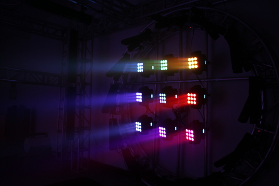 Lampu Panggung LED IP20 Pixel 9 * 10W 4 In 1 RGBW LED Moving Matrix Beam Effect Pencahayaan DJ